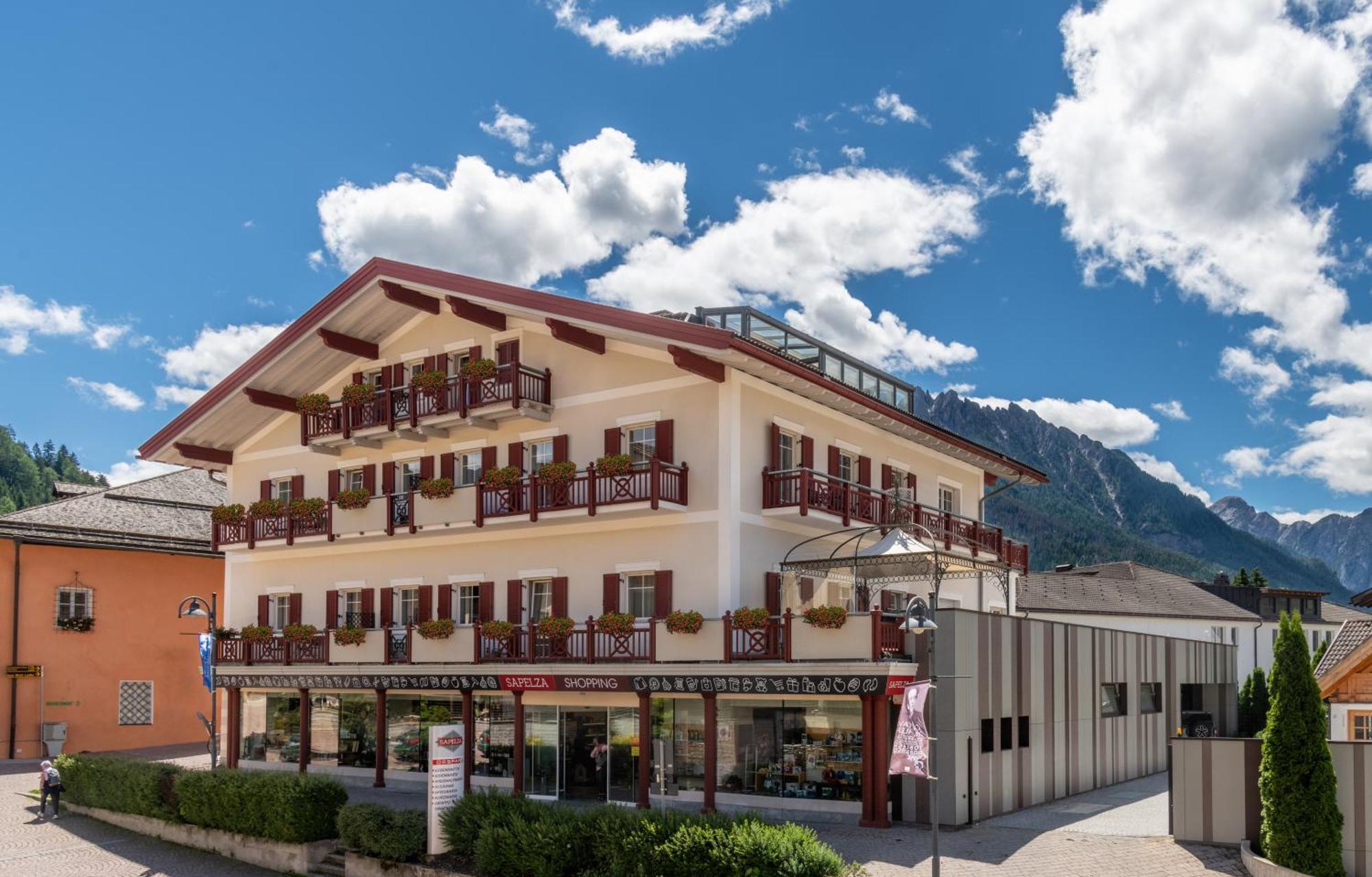 Sapelza Appartementhaus Dobbiaco Exterior foto